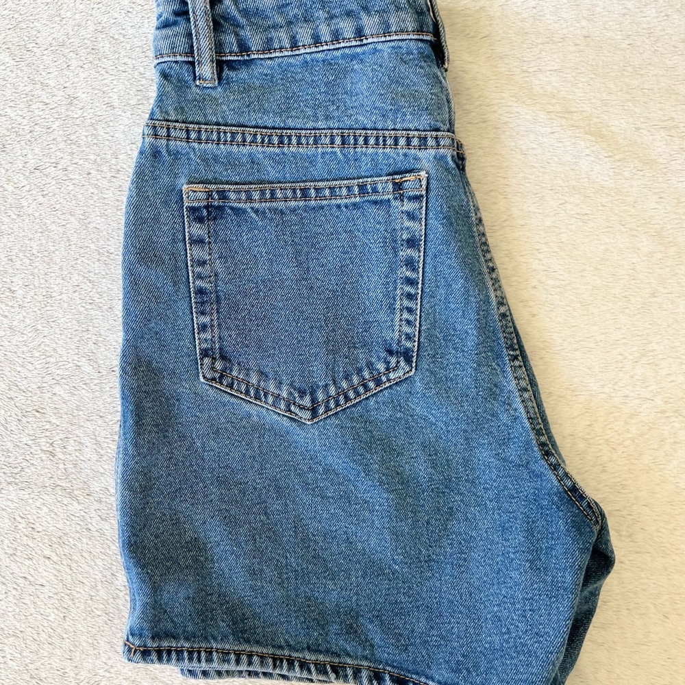 Zara Demin Hight Rise Shorts - Picture 4 of 7